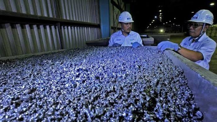 Kelebihan Pasokan, Indonesia Kaji Moratorium Smelter nikel